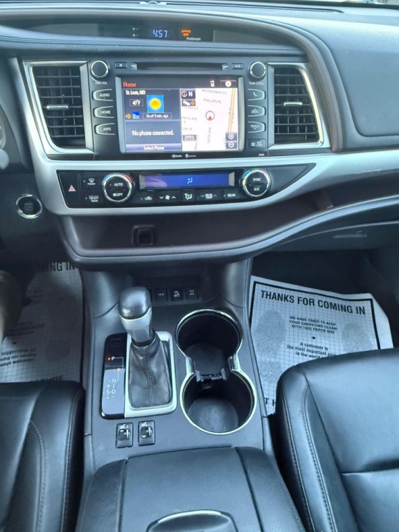 2014 Toyota Highlander Image 16