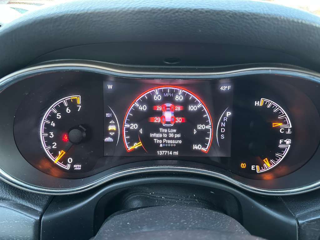 2015 Jeep Grand Cherokee Image 15