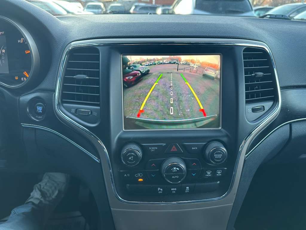 2015 Jeep Grand Cherokee Image 18