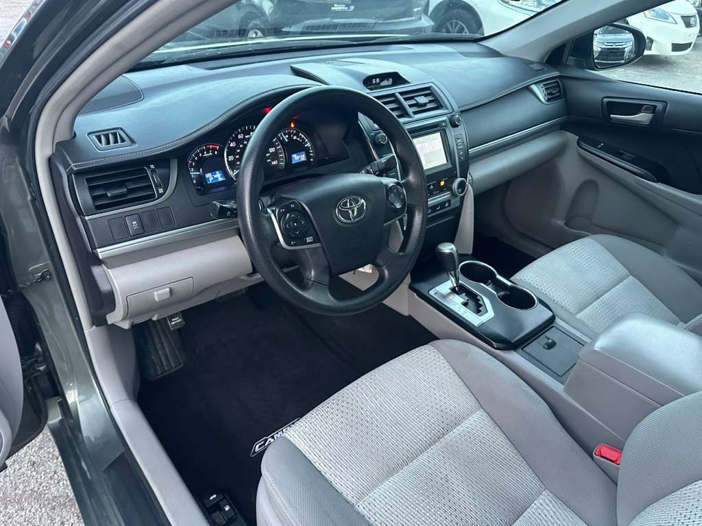 2014 Toyota Camry Image 12