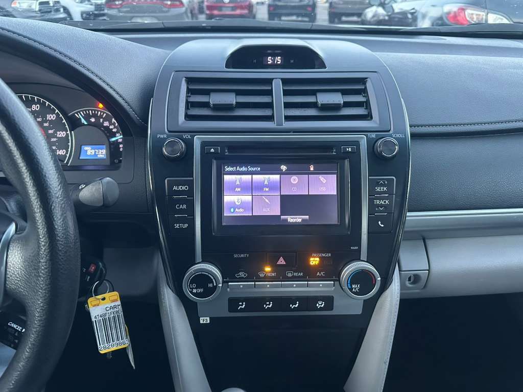 2014 Toyota Camry Image 15
