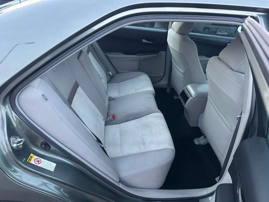 2014 Toyota Camry Image 20