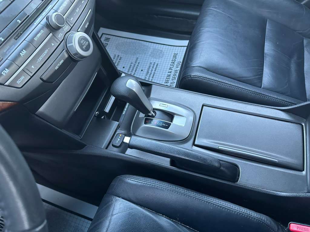 2012 Honda Accord Image 17