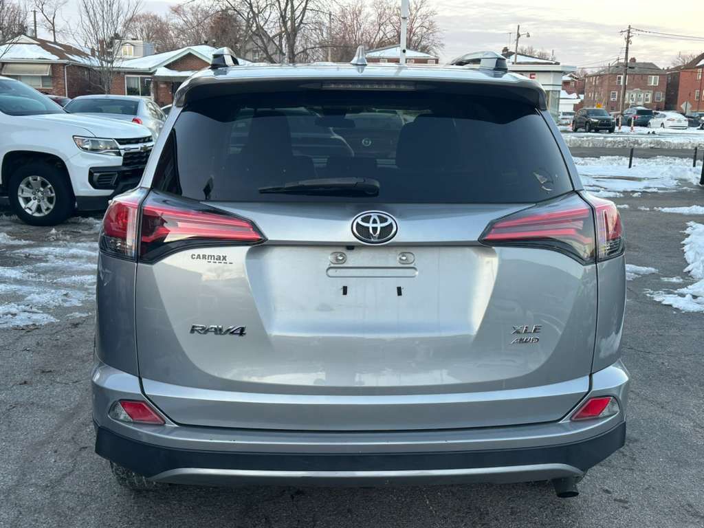 2018 Toyota Rav4 Image 7