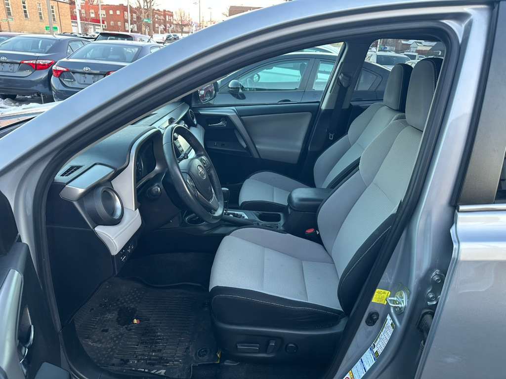 2018 Toyota Rav4 Image 10