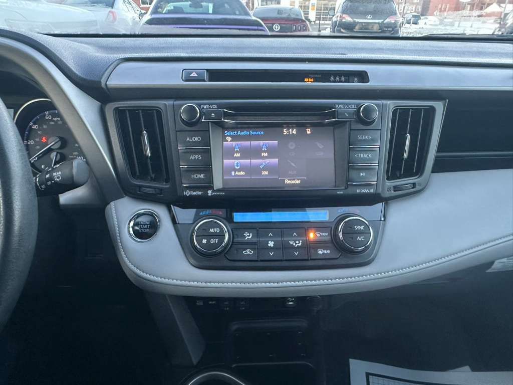 2018 Toyota Rav4 Image 16