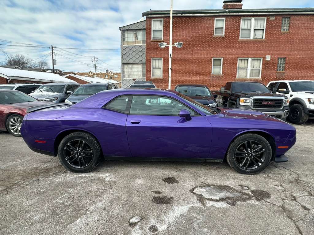 2019 Dodge Challenger Image 4