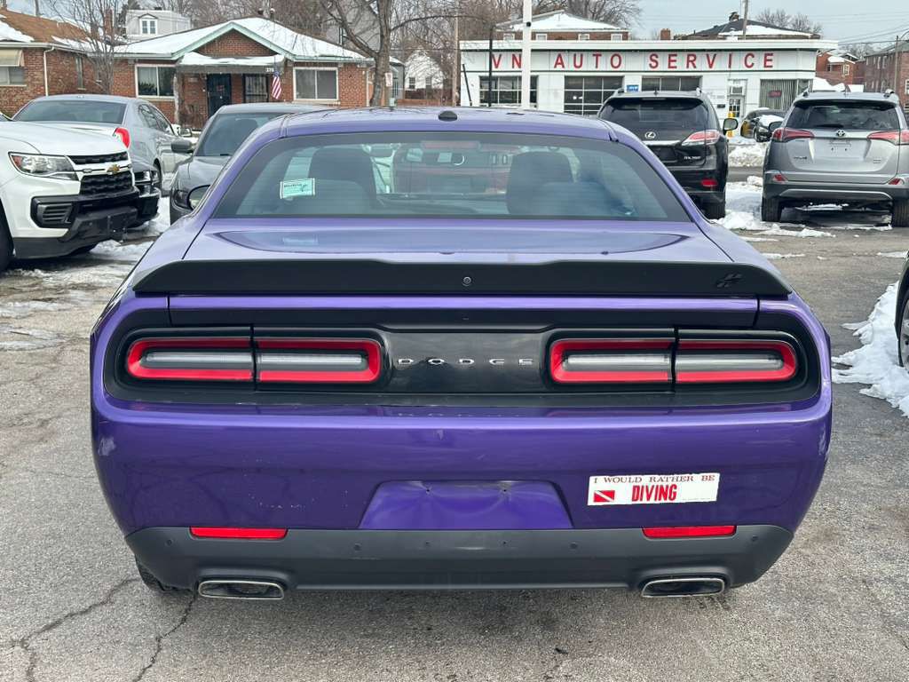 2019 Dodge Challenger Image 8