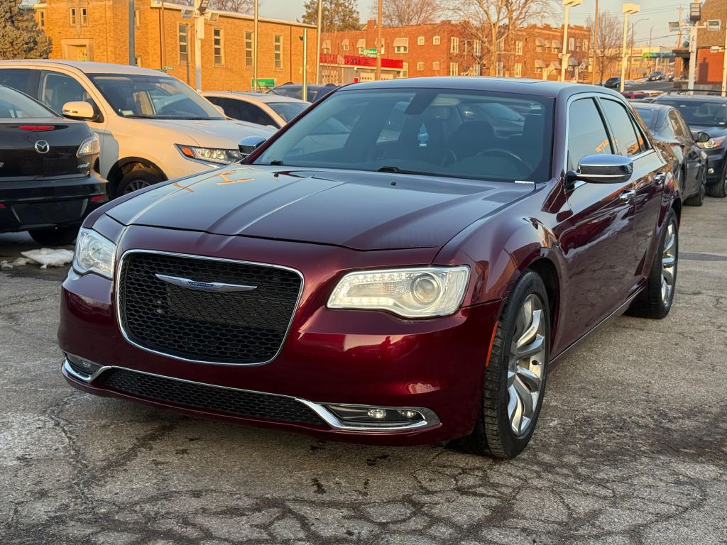2019 Chrysler 300 Image 3