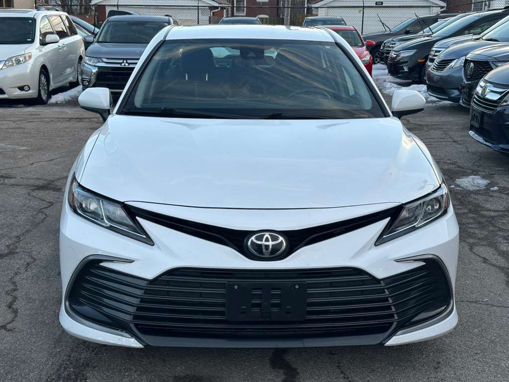 2021 Toyota Camry Image 2