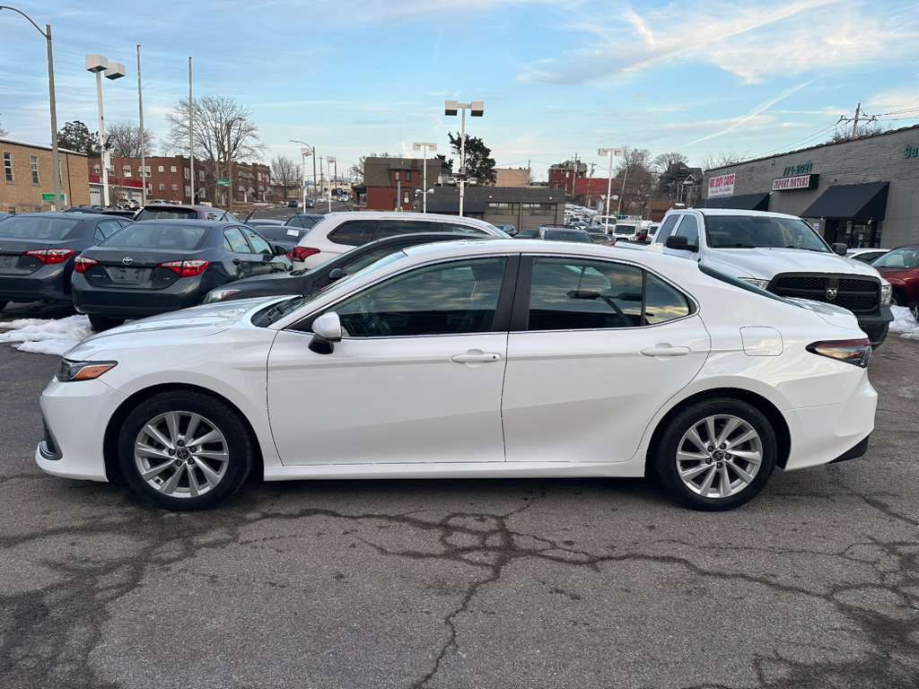 2021 Toyota Camry Image 5