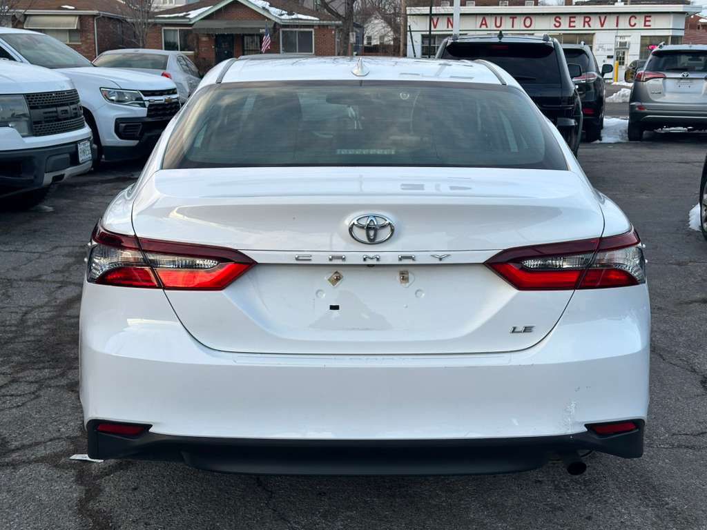 2021 Toyota Camry Image 6