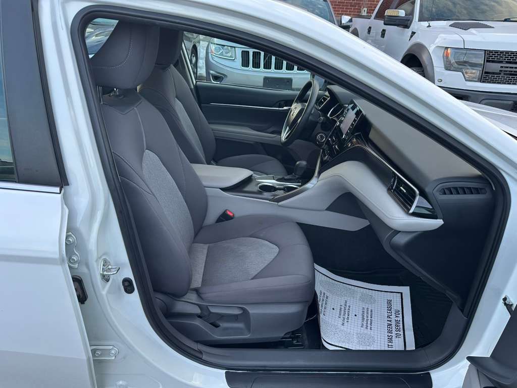 2021 Toyota Camry Image 12