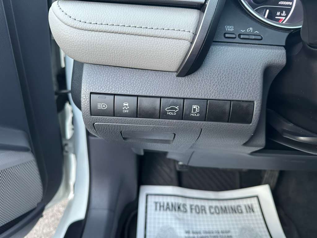 2021 Toyota Camry Image 20