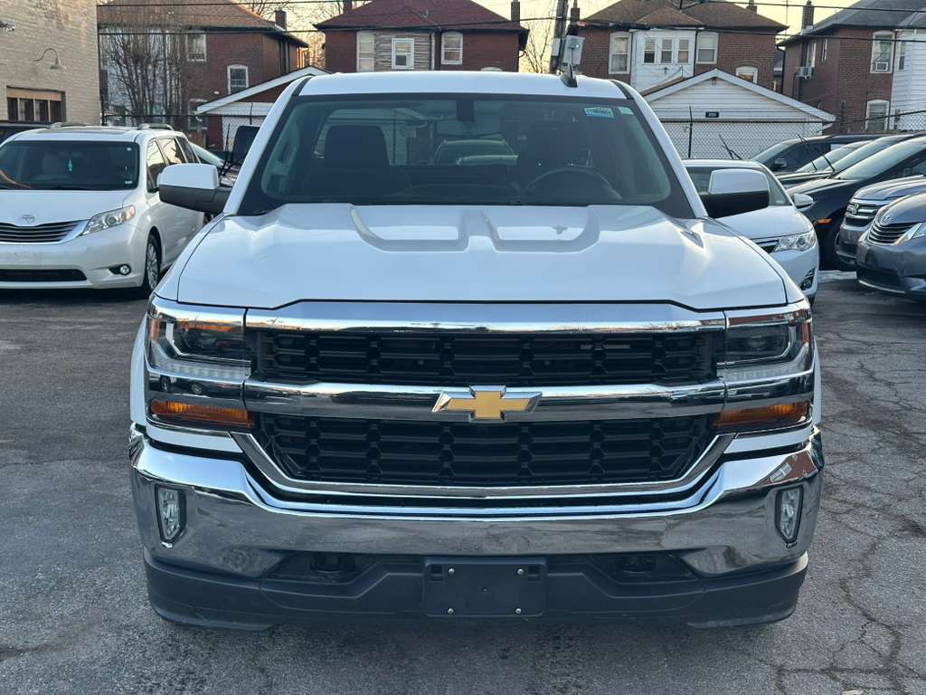 2019 Chevrolet Silverado 1500 Image 2