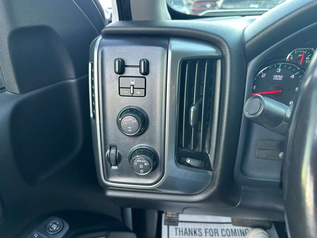 2019 Chevrolet Silverado 1500 Image 17