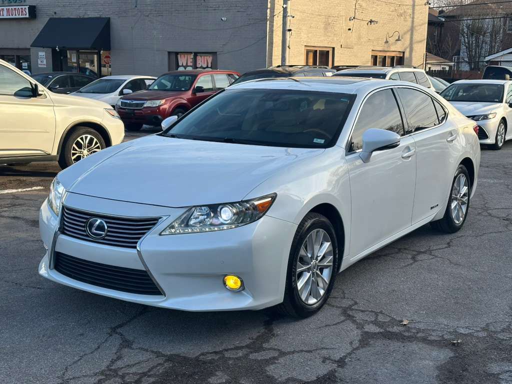 2013 Lexus ES Image 3