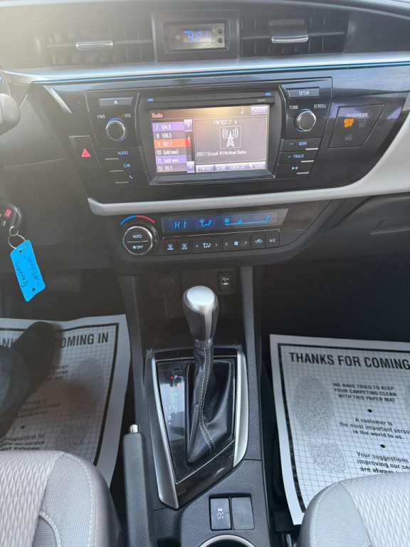2014 Toyota Corolla Image 16