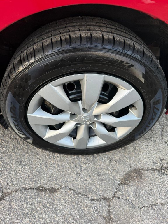 2014 Toyota Corolla Image 24