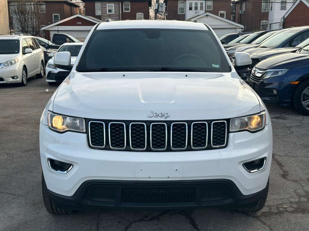 2017 Jeep Grand Cherokee Image 2
