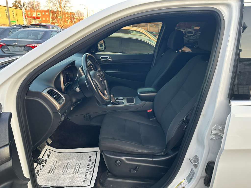 2017 Jeep Grand Cherokee Image 10