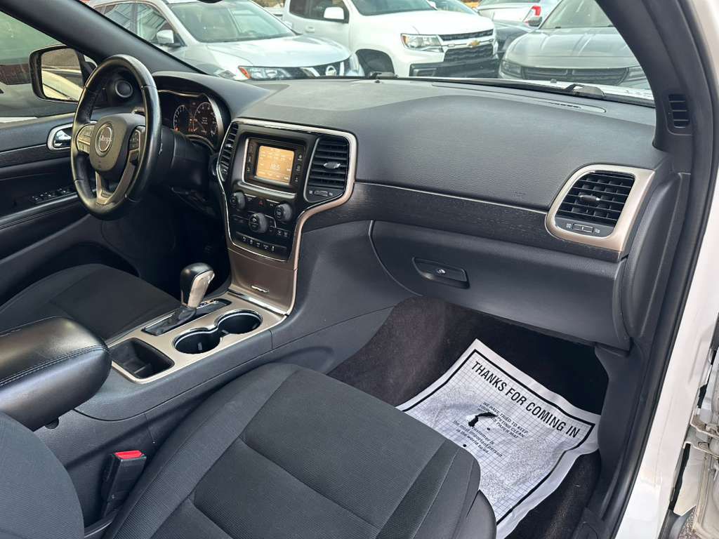 2017 Jeep Grand Cherokee Image 13