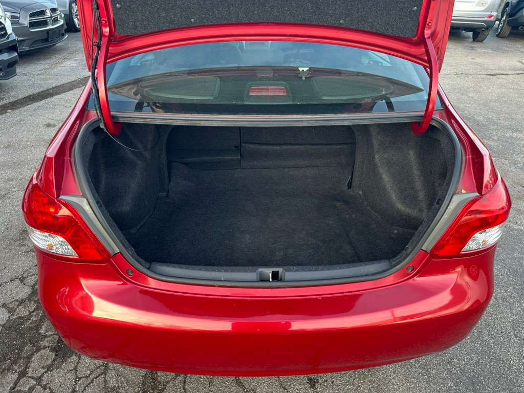 2012 Toyota Yaris Image 20