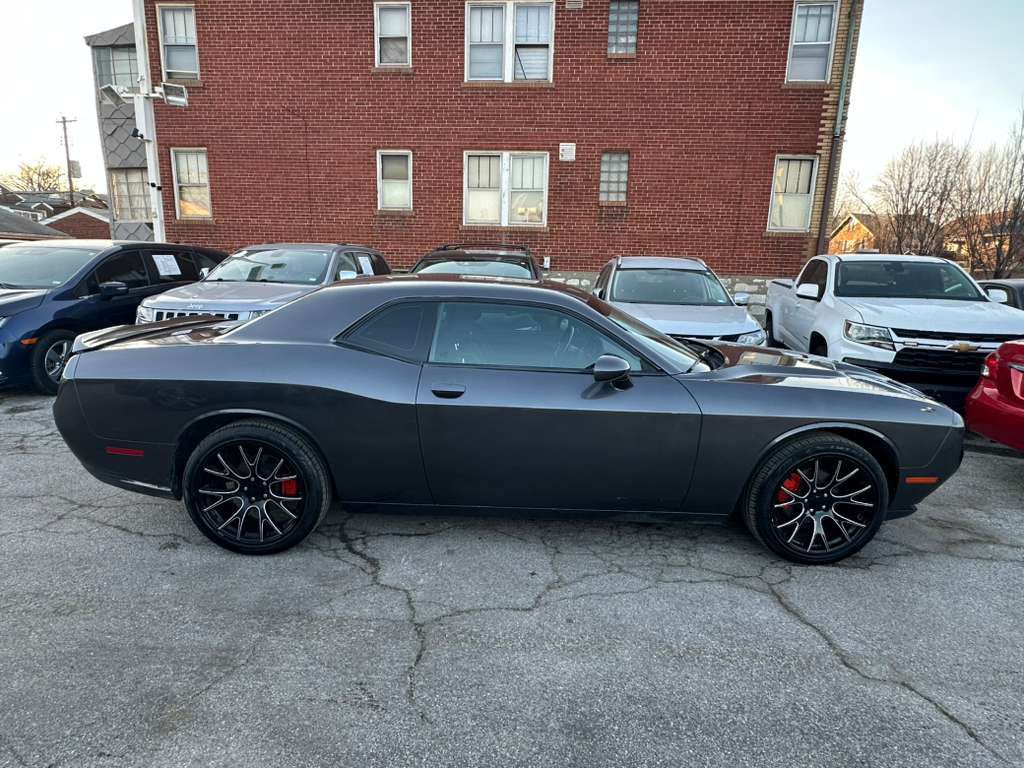 2021 Dodge Challenger Image 4