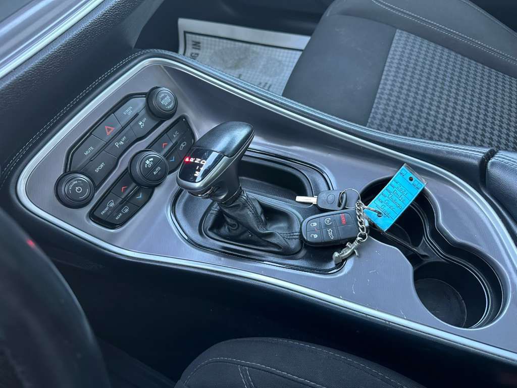 2021 Dodge Challenger Image 16
