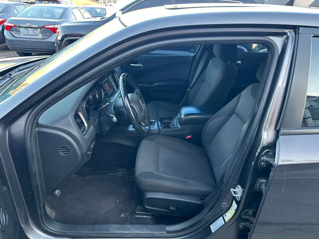 2016 Dodge Charger Image 10