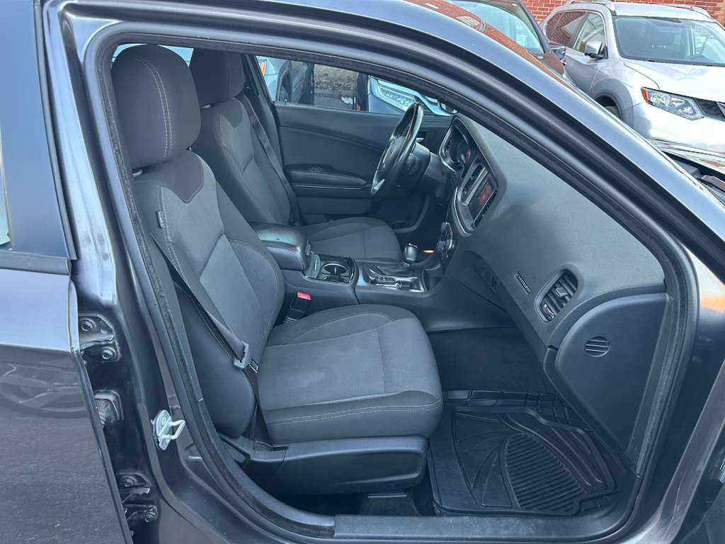 2016 Dodge Charger Image 12