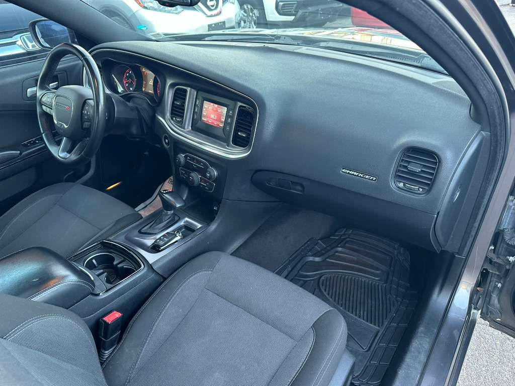 2016 Dodge Charger Image 13