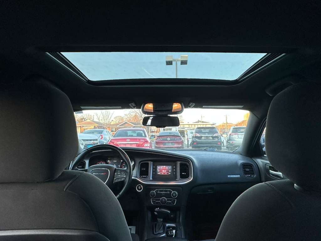 2016 Dodge Charger Image 21