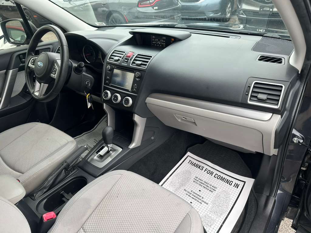 2017 Subaru Forester Image 13