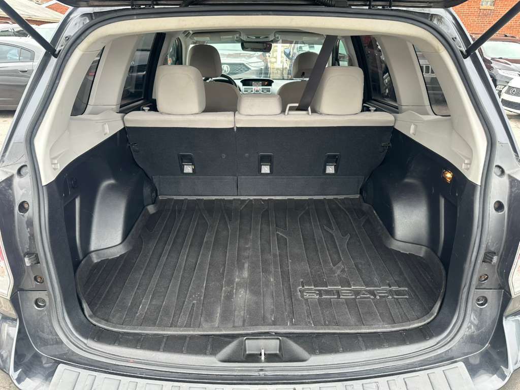2017 Subaru Forester Image 22