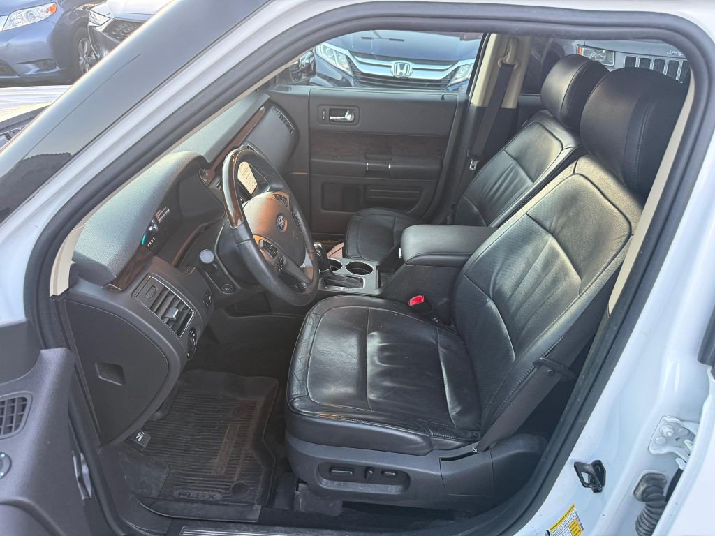 2017 Ford Flex Image 12