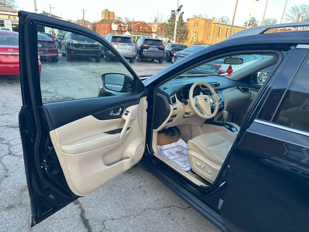 2014 Nissan Rogue Image 11