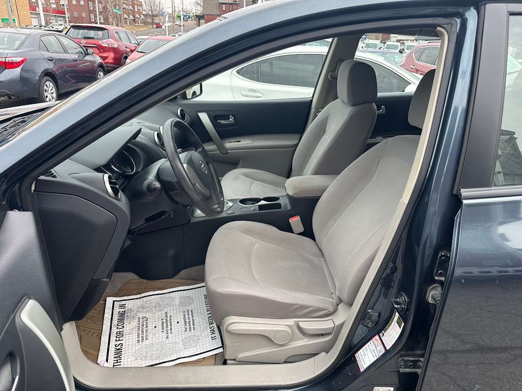 2013 Nissan Rogue Image 10