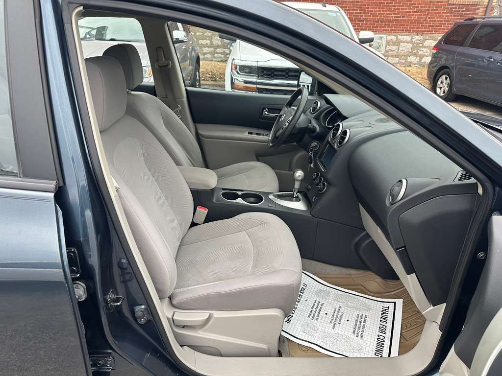 2013 Nissan Rogue Image 13