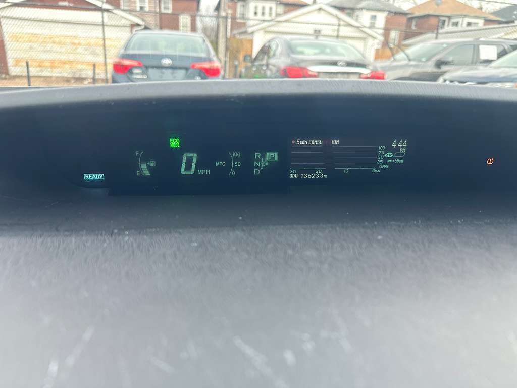 2015 Toyota Prius Image 15