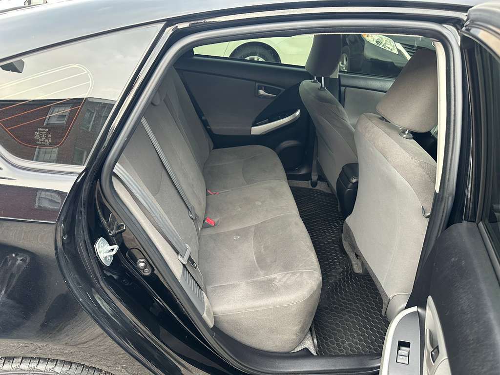 2015 Toyota Prius Image 18