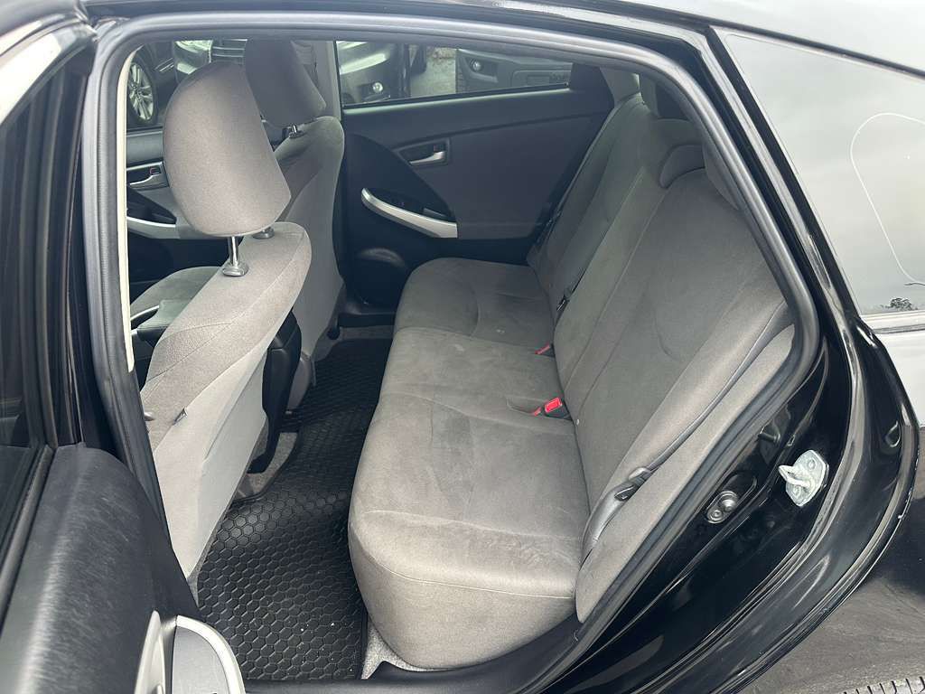 2015 Toyota Prius Image 19