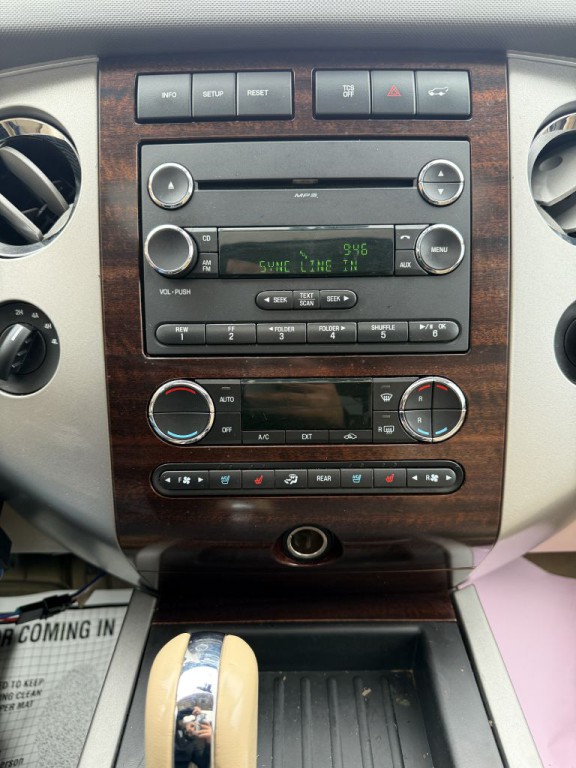 2012 Ford Expedition Image 17