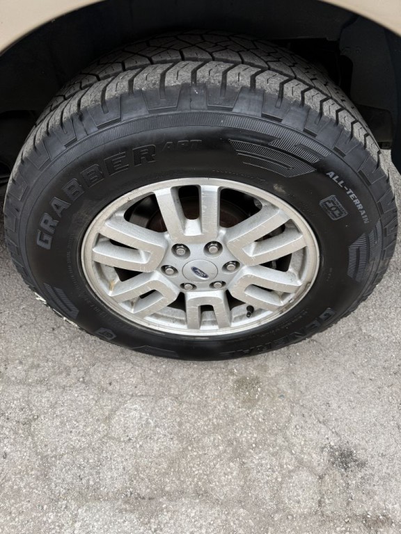 2012 Ford Expedition Image 28