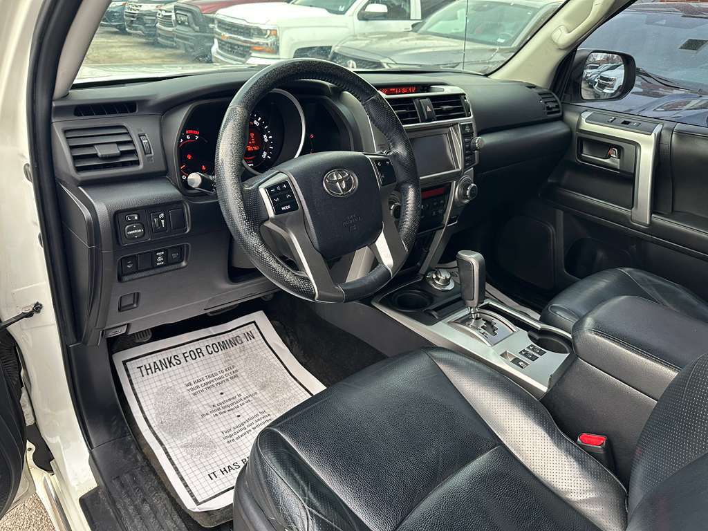 2011 Toyota 4Runner Image 11