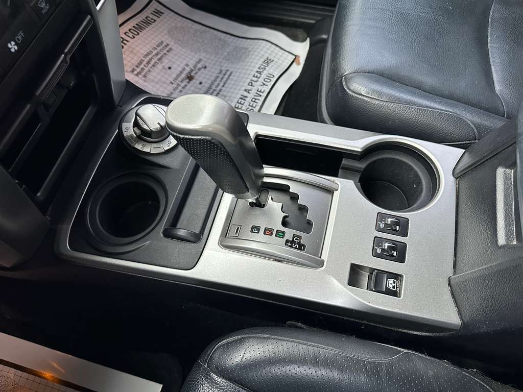 2011 Toyota 4Runner Image 18