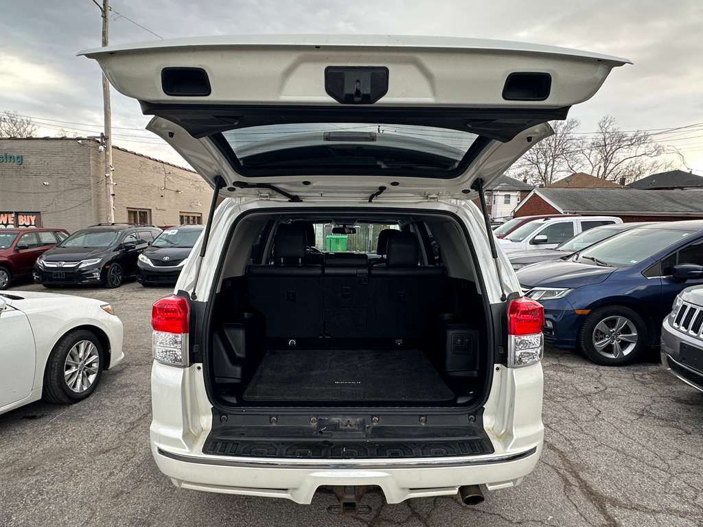 2011 Toyota 4Runner Image 23