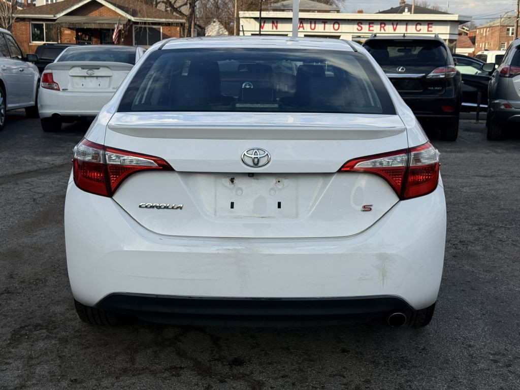2015 Toyota Corolla Image 8