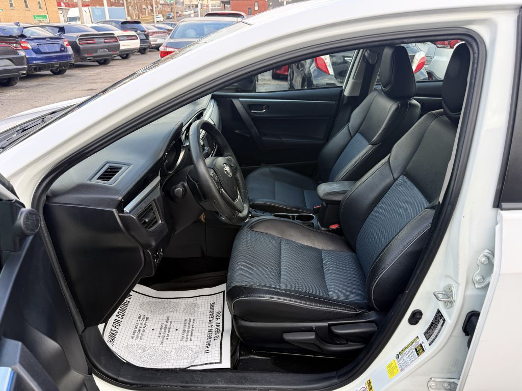 2015 Toyota Corolla Image 10