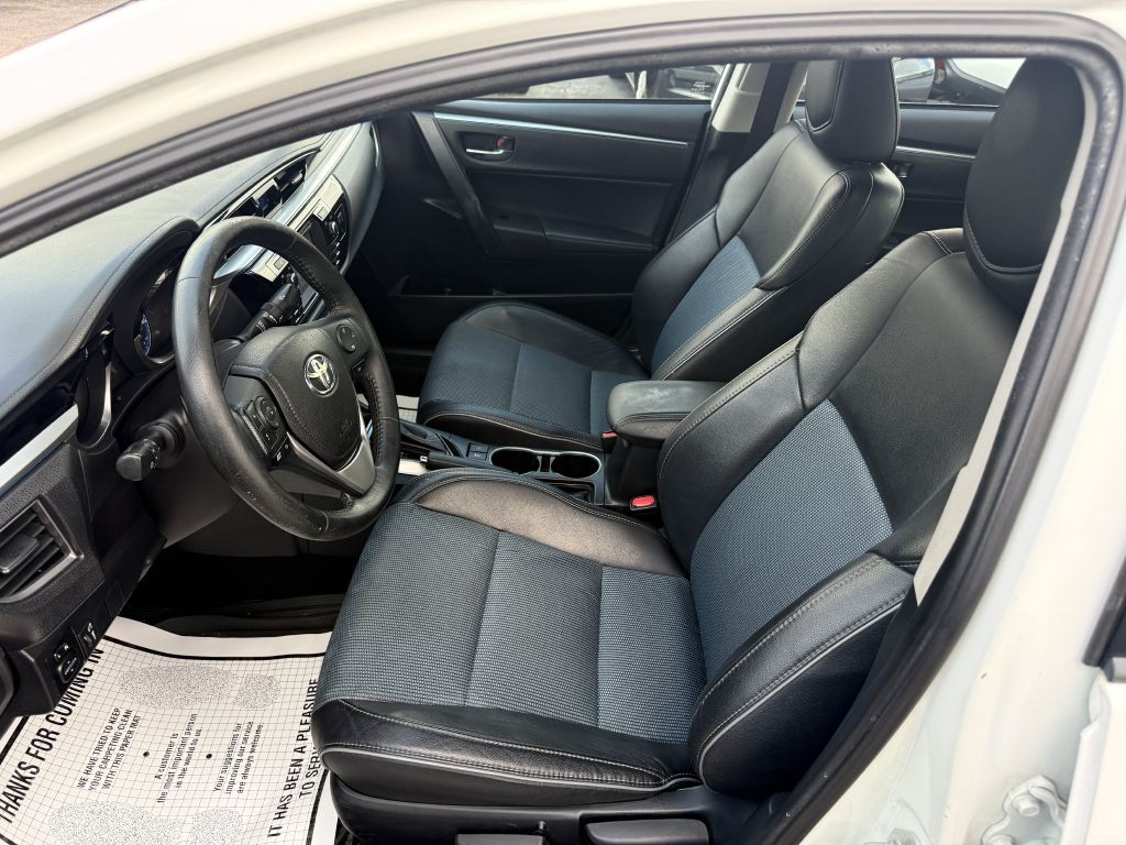 2015 Toyota Corolla Image 11